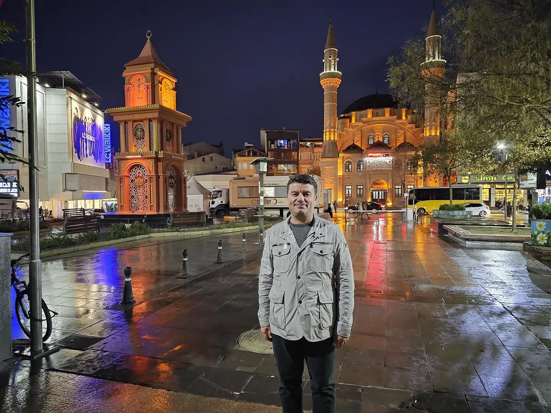 Aksaray Belediye Başkanı Evren Dinçer'den Yağmurlu Akşam Mesajı