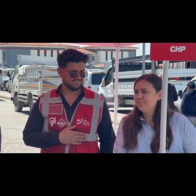 İmamoğlu'na Özgürlük Kampanyası Pazar Yerlerinde Devam Ediyor