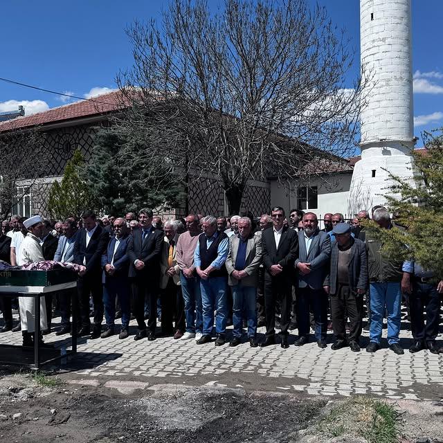 Aksaray'da Acı Veda: AK Parti İl Başkanı, Ekrem Aksoy'un Cenazesine Katıldı