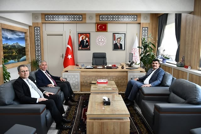 Aksaray'da Önemli Ziyaret: İl Milli Eğitim Müdürü Alpaslan, Adalet Heyeti ile Buluştu