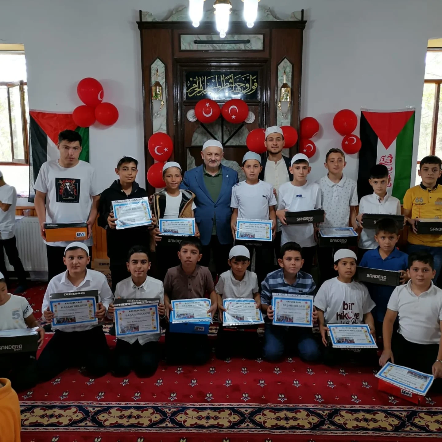 Aksaray İl Müftüsü Işıldar, Eşmekaya'da Kur'an Kursu Kapanış Etkinliğine Katıldı