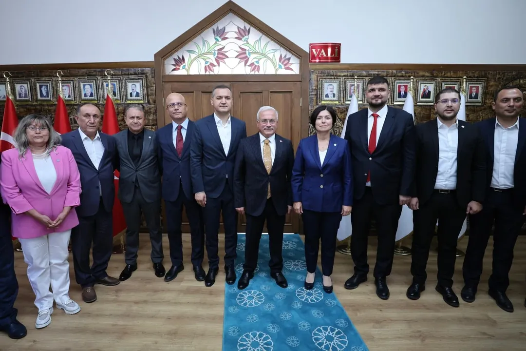 İyi Parti Heyeti Aksaray Valisi Kumbuzoğlu'nu Ziyaret Etti