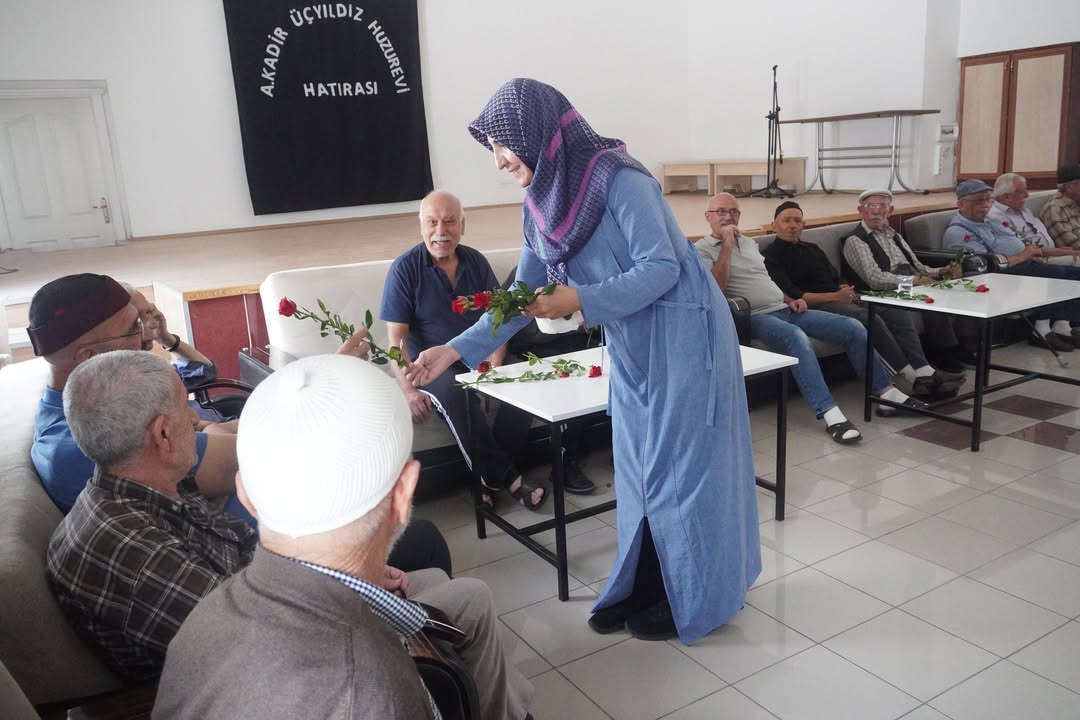 Aksaray'da Mevlid Kandili Huzurevinde Kutlandı