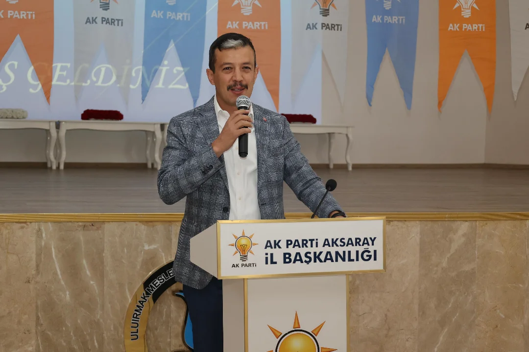 AK Parti Aksaray İl Başkanı Aktürk, Mahalle Başkanlarıyla İstişare Toplantısı Düzenledi