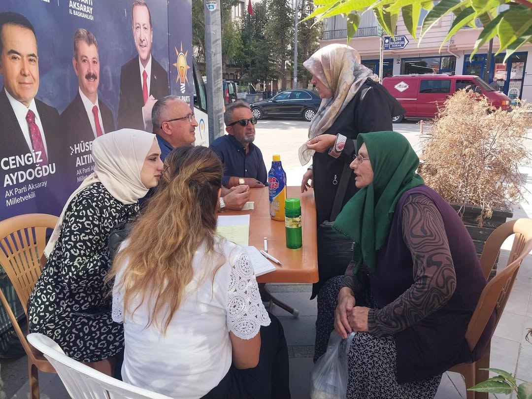 AK Parti Aksaray'da Yeni Üye Kayıt Standı Açtı