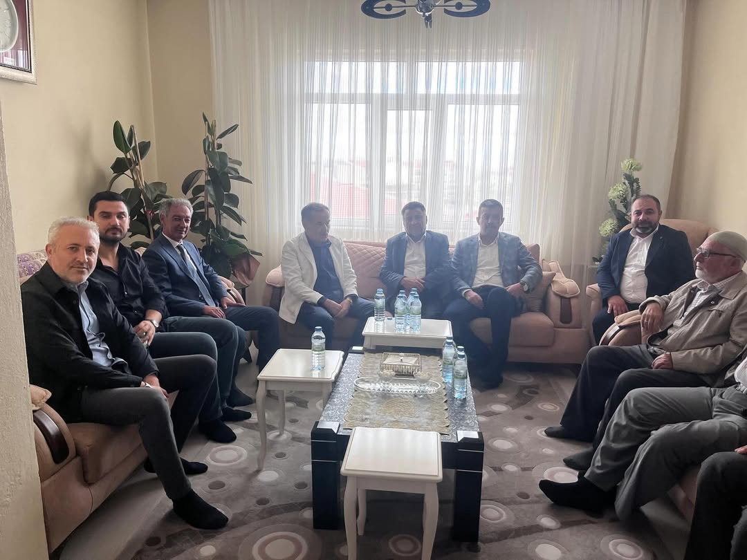 AK Parti Aksaray İl Başkanı Aktürk, Eski Belediye Başkanı Belgemen'i Ziyaret Etti