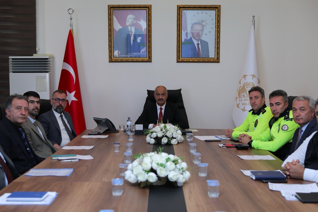 Aksaray'da Karayolu Trafik Güvenliği Stratejisi Toplantısı Yapıldı