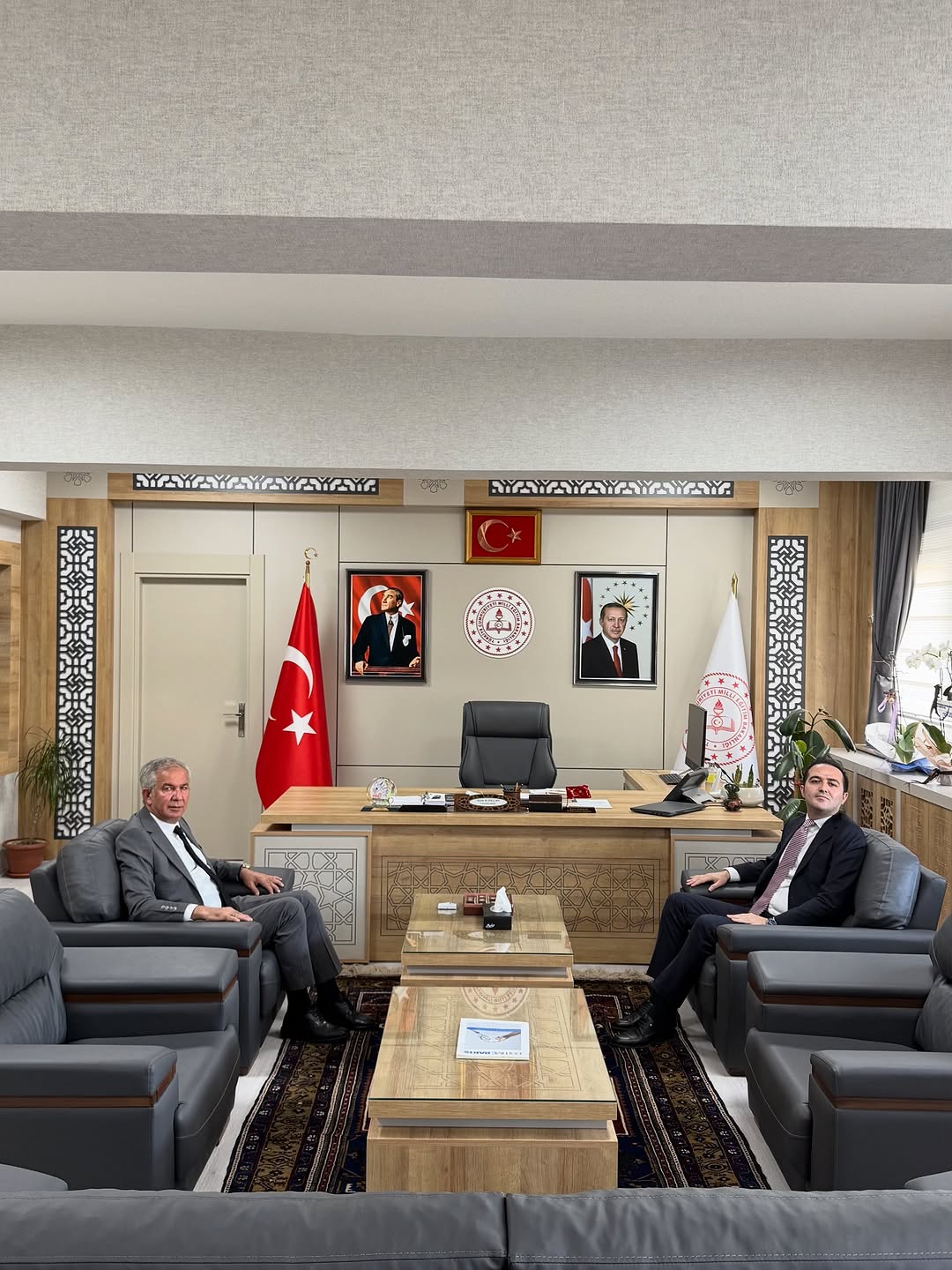 Aksaray İl Milli Eğitim Müdürü Metin Alpaslan'ı Makamında Ziyaret Etti