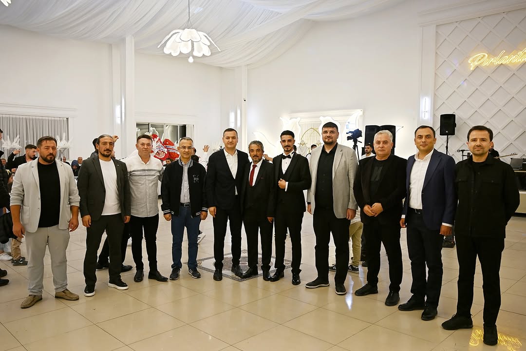 Aksaray Milletvekili Turan Yaldır, Güney ve Çapacı Ailelerinin Düğününde Mutluluk Diledi