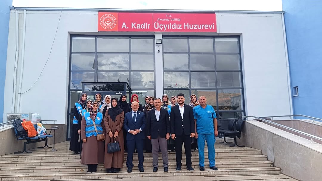 Aksaray'da Dünya Yaşlılar Günü'nde Huzurevi Ziyareti