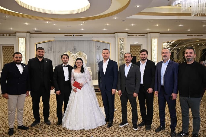 Aksaray Milletvekili Turan Yaldır'ın Akraba Düğünündeki Mutluluk Mesajı