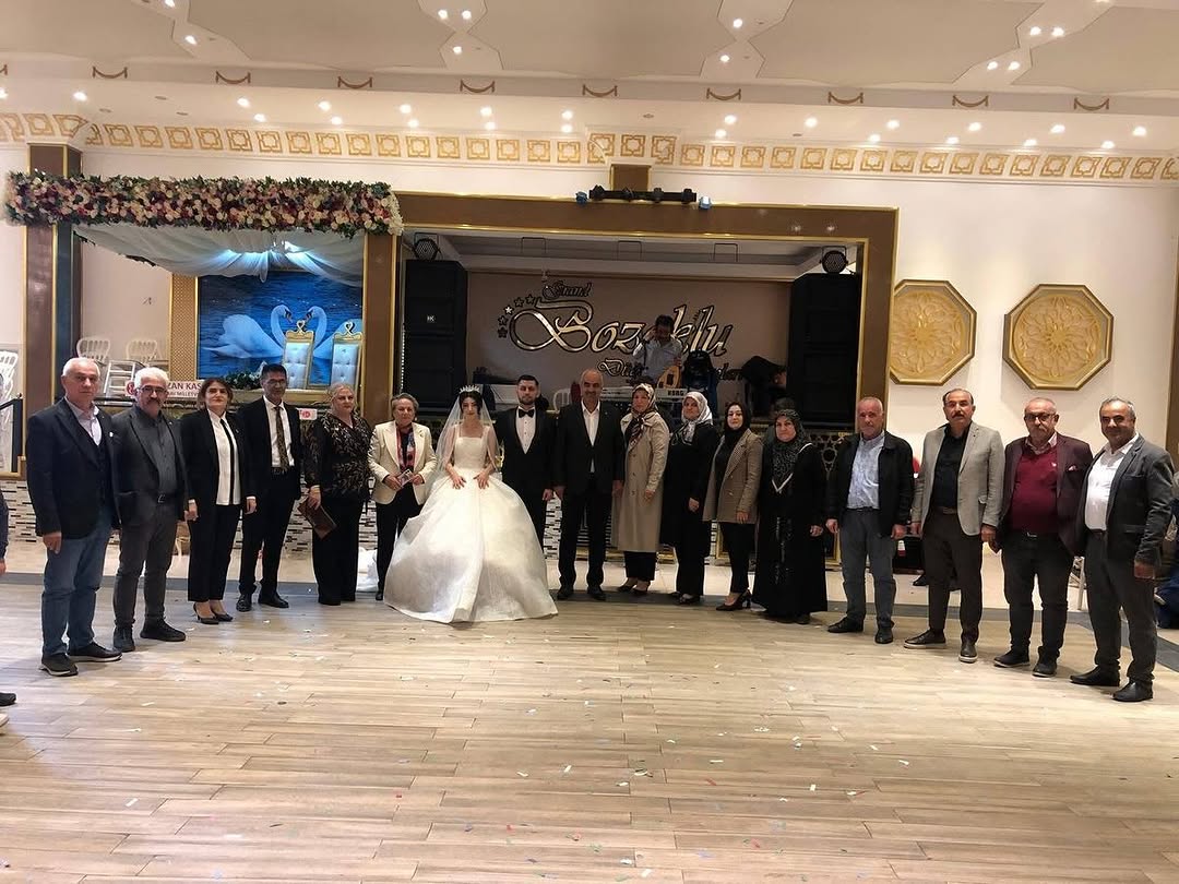 MHP Aksaray İl Başkanı Burhanettin Karataş, Düğün Törenine Katıldı