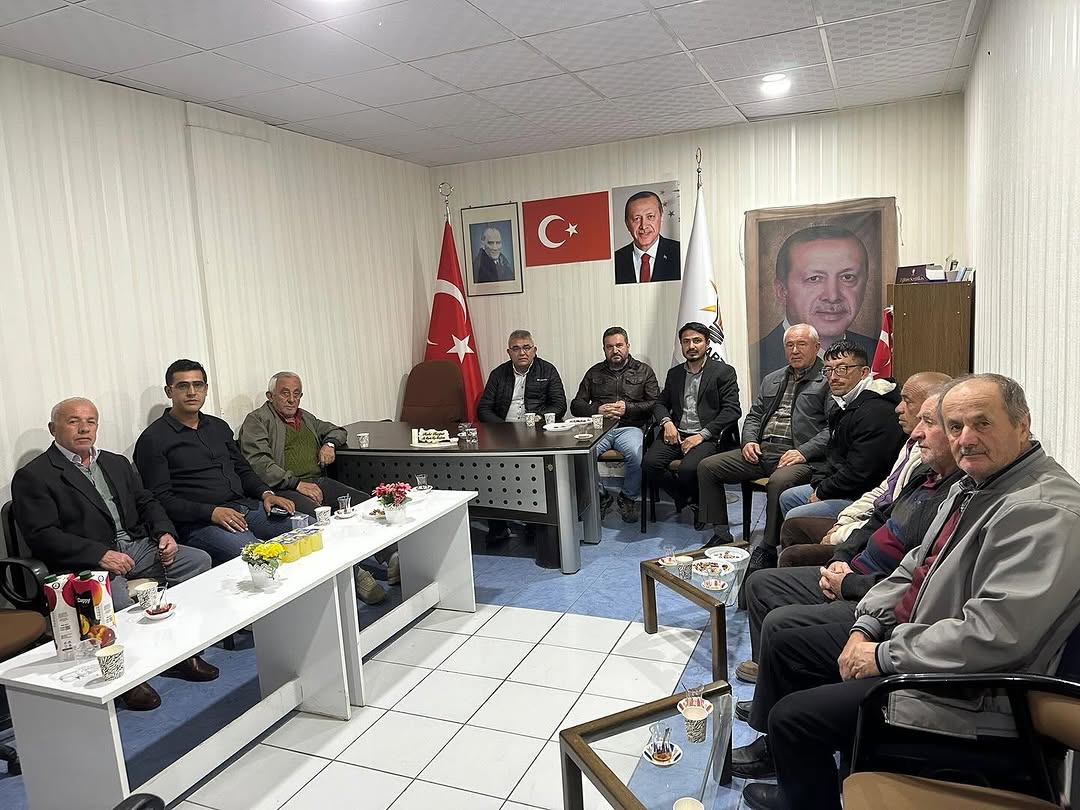 AK Parti Aksaray İl Başkanı Hamza Aktürk, Güzelyurt'ta Teşkilat Toplantısı Gerçekleştirdi