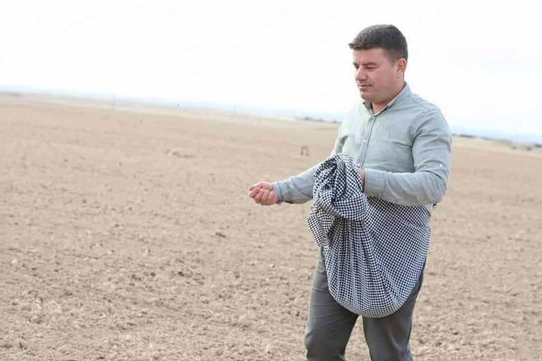 Aksaray Belediye Başkanı Evren Dinçer'den Cuma Mesajı ve Günlük Vatandaş Teması