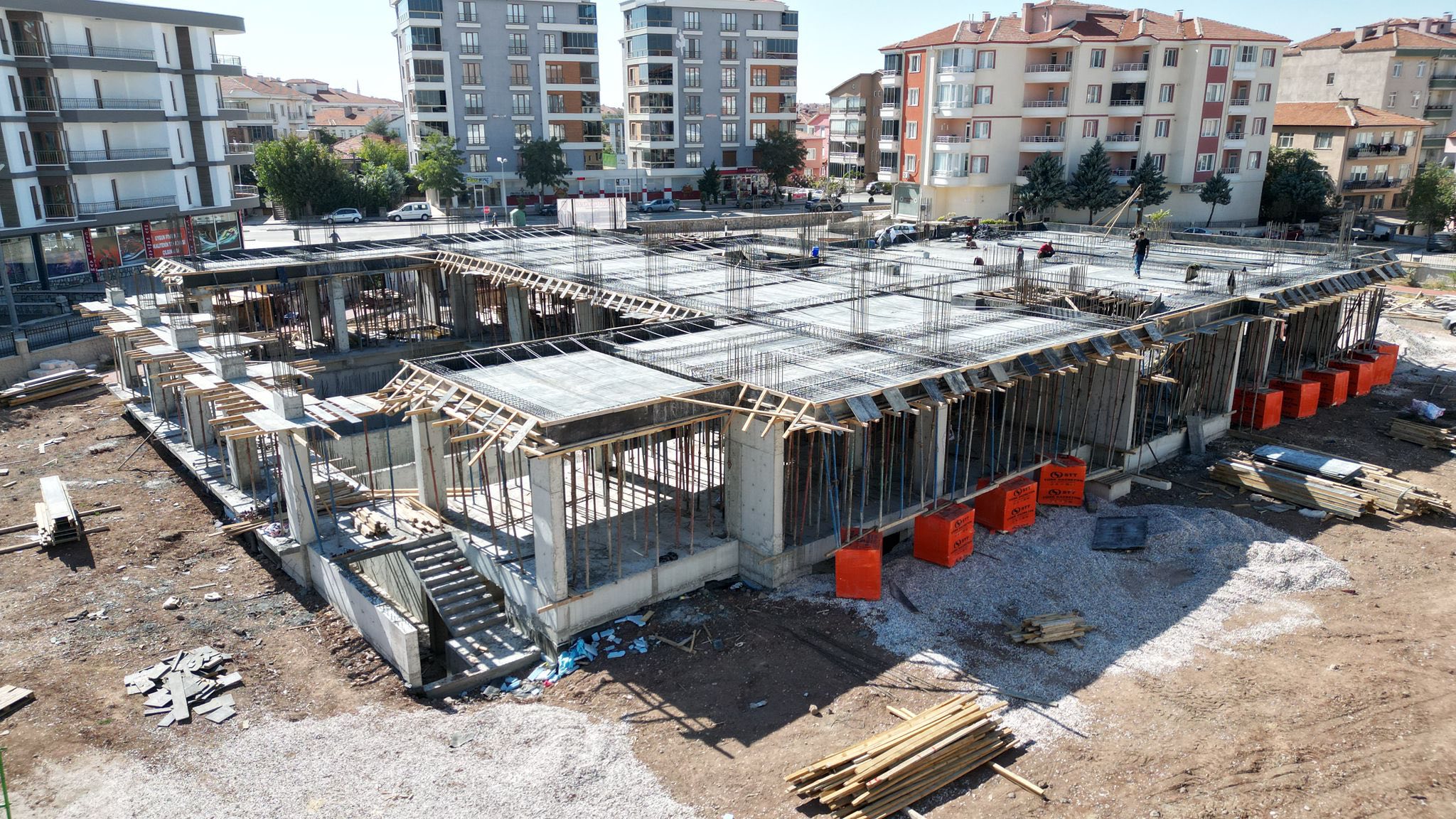  AKSARAY BELEDİYESİ GENÇLİK MERKEZİ İNŞAATI HIZLA İLERLİYOR