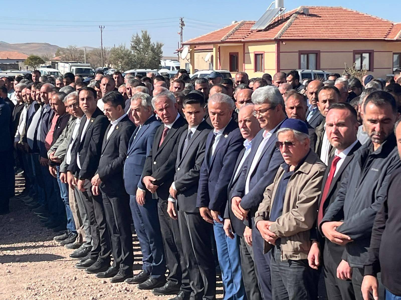 Eskil İlçe Milli Eğitim Müdürü İbrahim Kılıçer Son Yolculuğuna Uğurlandı