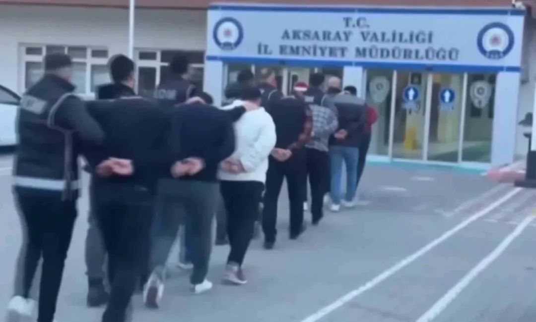 Aksaray'da FETÖ/PDY'ye Yönelik Geniş Çaplı Operasyon**