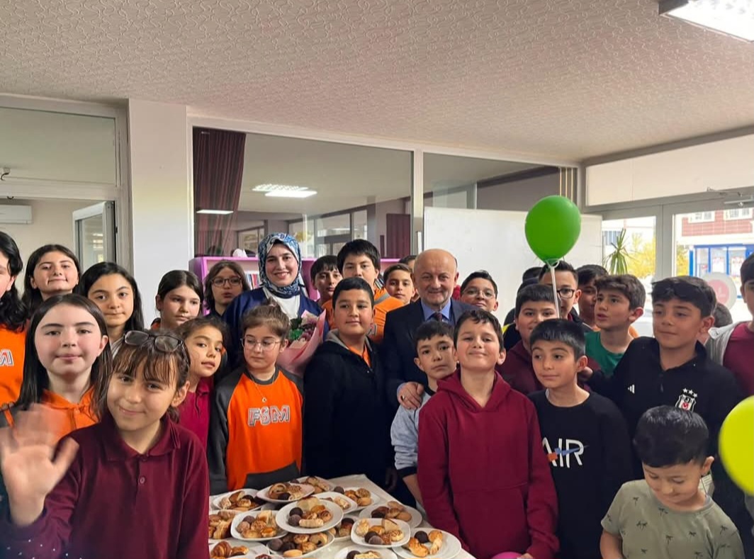 İl Müftülüğü Gençlik Merkezinde Öğretmenler Günü kutlaması 