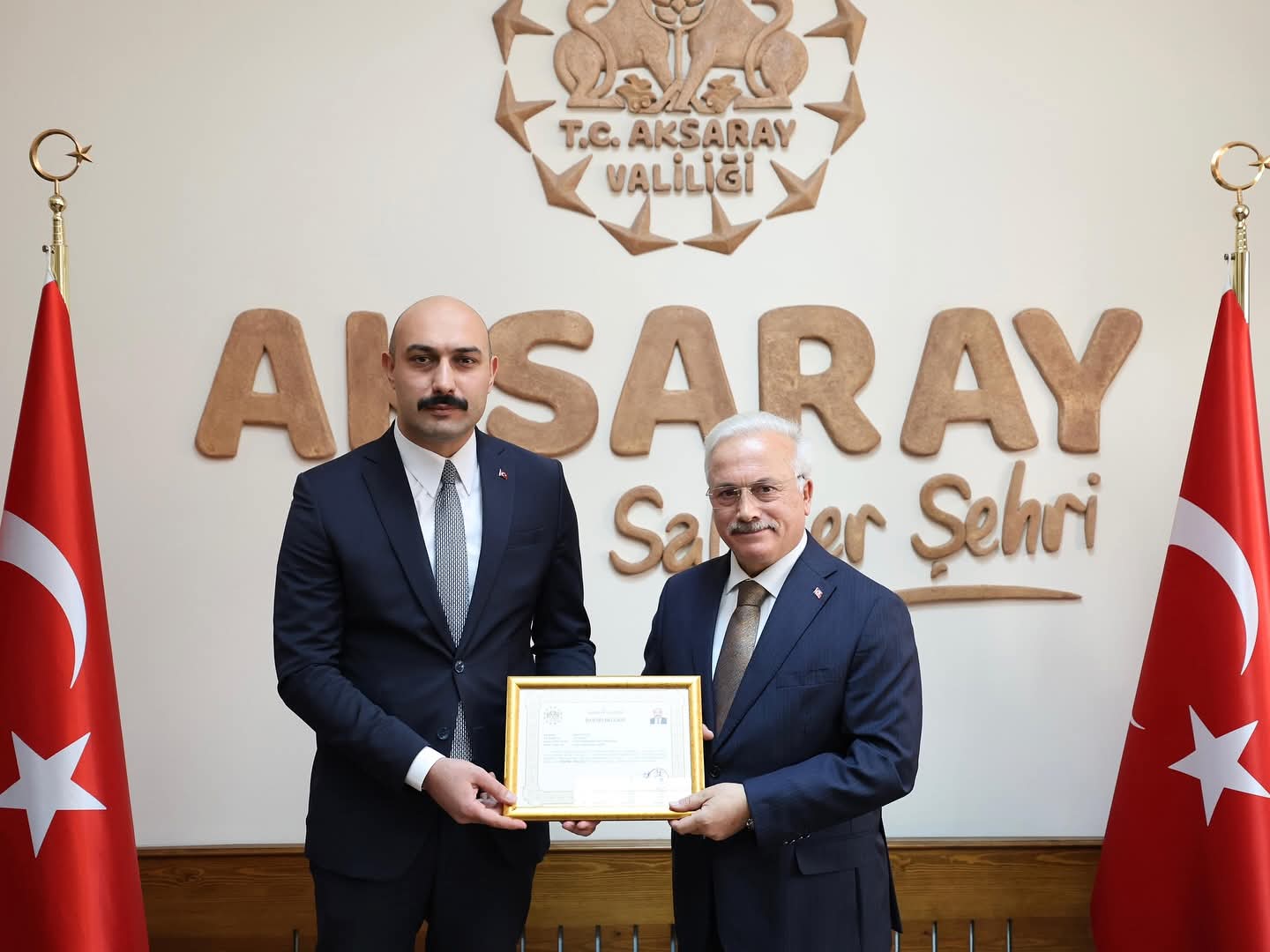 AKSARAY VALİSİNDEN VALİ YARDIMCISI SAMET ÖZTÜRK’E TEŞEKKÜR BELGESİ