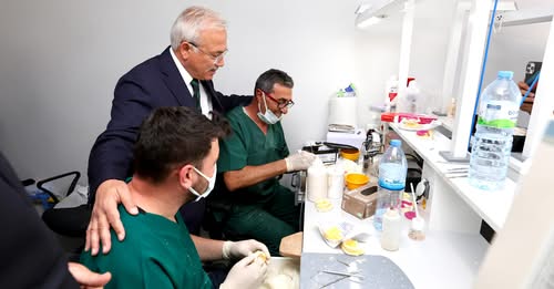 Sağlıkta dönüşüm devam ediyor; Eski Ağız ve Diş Sağlığı Merkezi 15 Hekimli Modern Aile Sağlığı Merkezi (ASB) oluyor