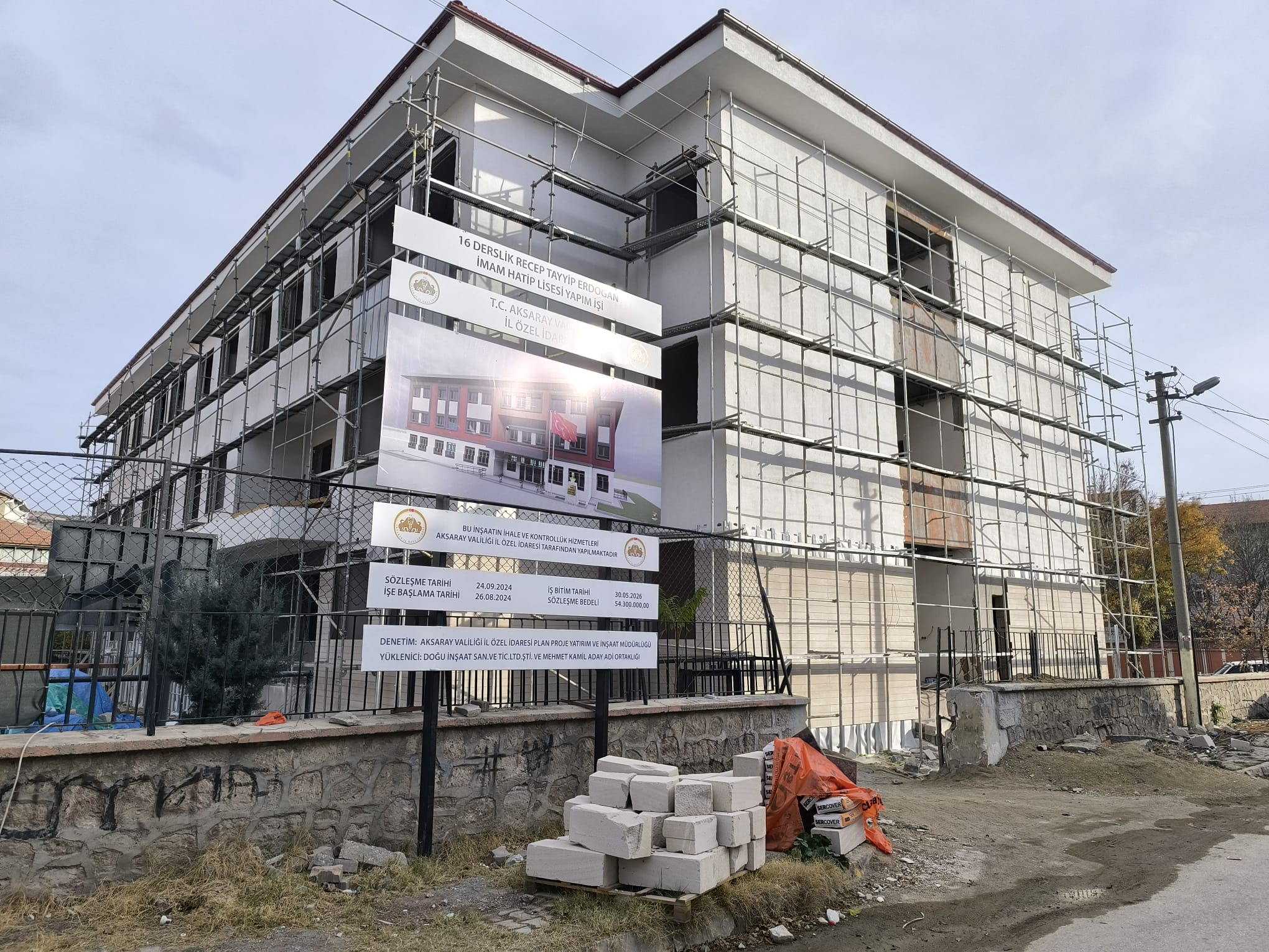 AKSARAY’DA EĞİTİM YATIRIMLARI DEVAM EDİYOR: YENİ DERSLİKLER EĞİTİME KAZANDIRILIYOR