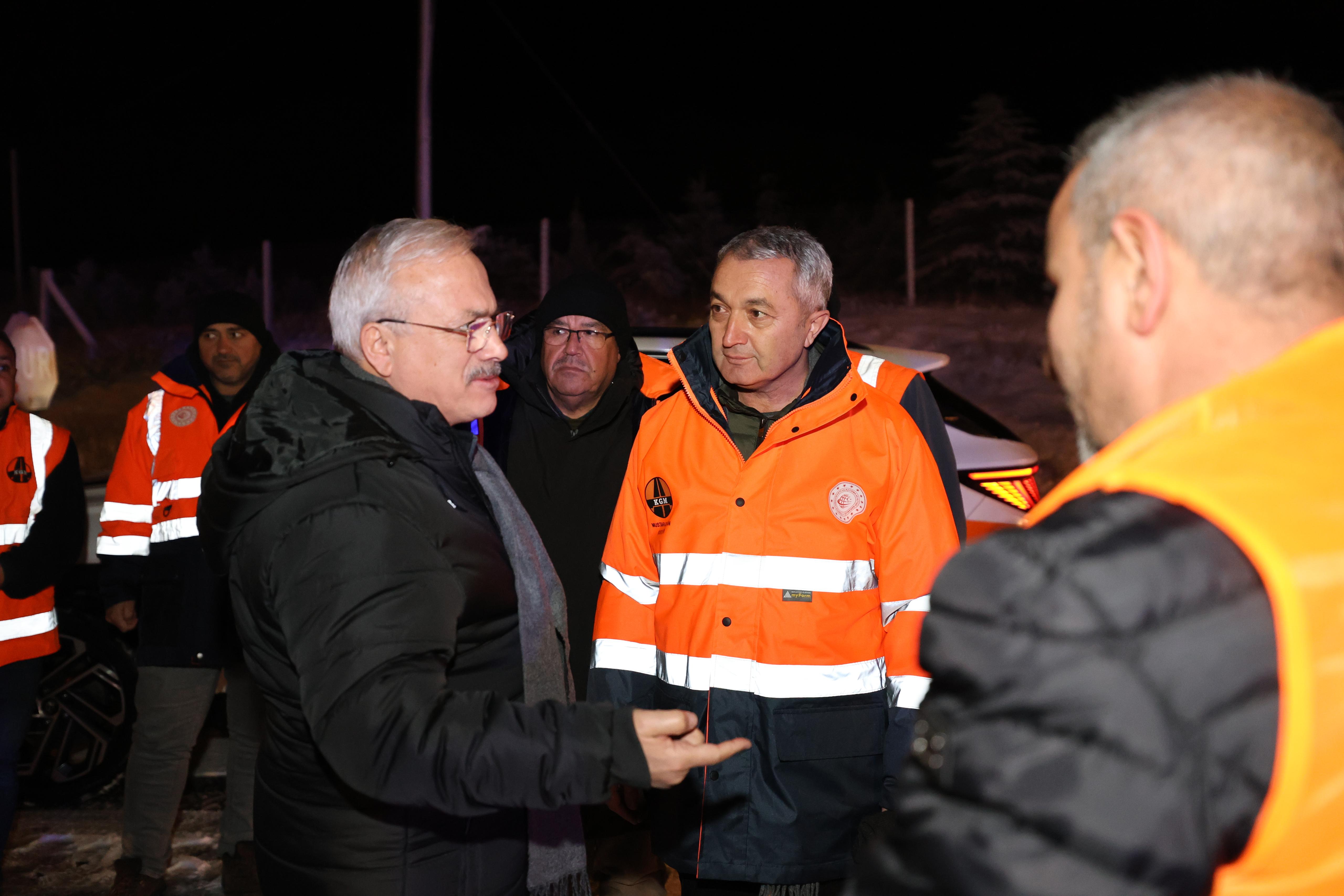 Kış alarmı  Aksaray’da eğitime ara verildi, ekipler 7/24 görevde 