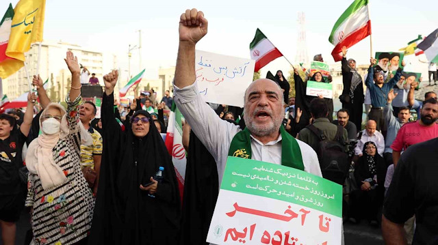 İRAN’DA KRİZ DERİNLEŞİYOR: GEÇİM DEĞİL, İKTİDAR VE KİMLİK SORUNU