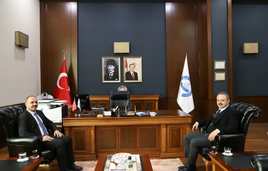 Aile ve Sosyal Hizmetler İl Müdürü Ulaş’tan Rektör Arıbaş’a veda ziyareti