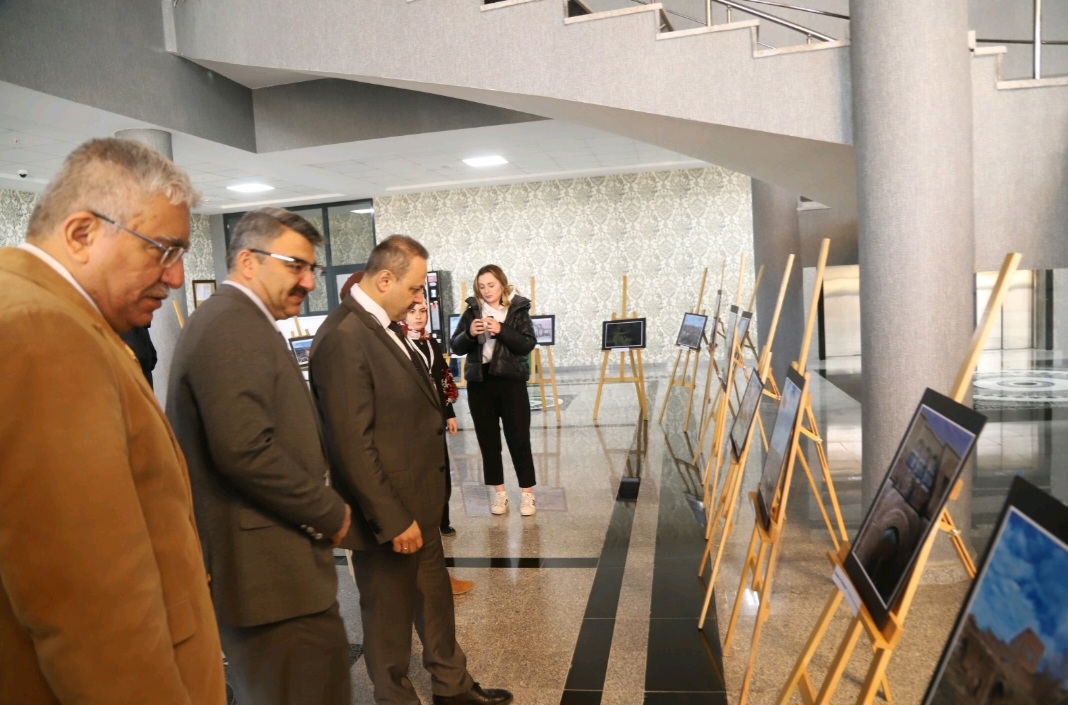 Aksaray Üniversitesinde “Kışın Güzelyurt’la Buluşması” sergisi açıldı