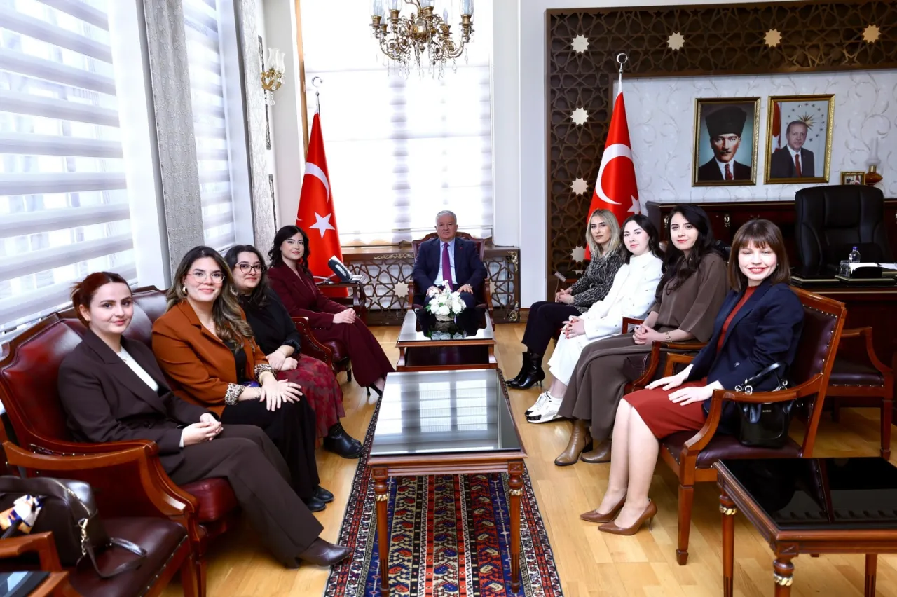 Aksaray Valisi Murat Duru Baro Kadın ve Çocuk Hakları Komisyonu'nu Kabul Etti