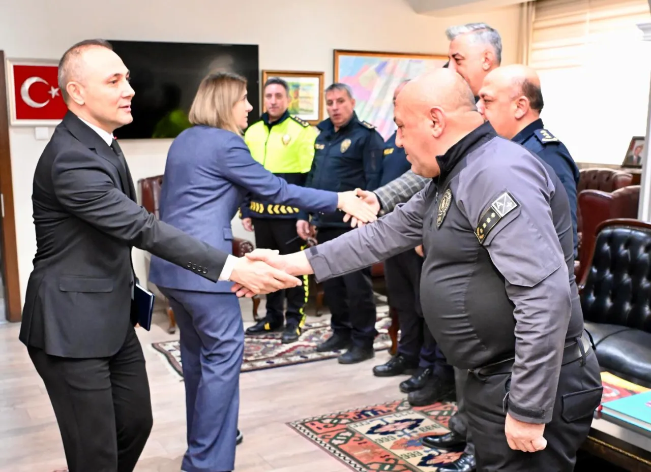 Aksaray Emniyet Müdürü Bekir Demir, Personeliyle Ramazan Bayramı'nda Bir Araya Geldi
