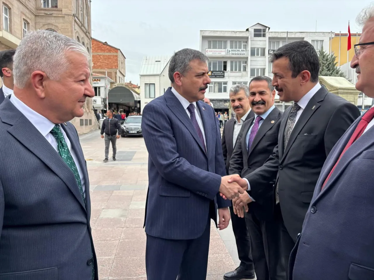 Aksaray'da AK Parti Heyeti Vali Duru'yu Ziyaret Etti