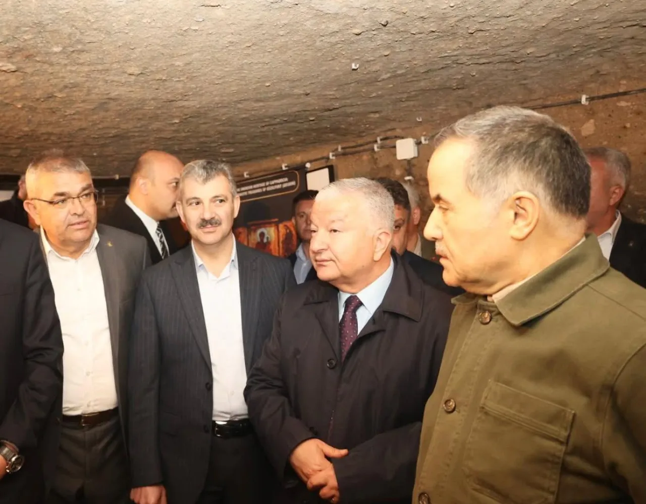 AK Partili Heyet Güzelyurt Yer Altı Şehri Sergisini Ziyaret Etti