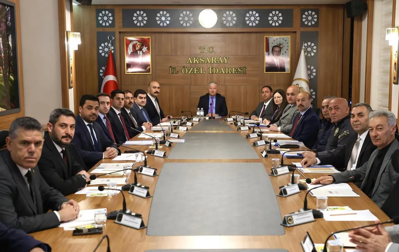 Aksaray'da Kamu Düzeni ve Afet Tedbirleri Toplantısı Yapıldı