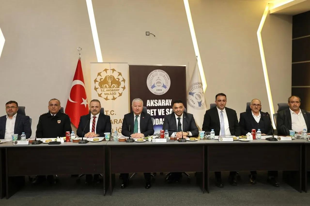 Aksaray'da Kamu Hizmetleri İstişare Toplantısı ve İŞKUR Müdürüne Veda