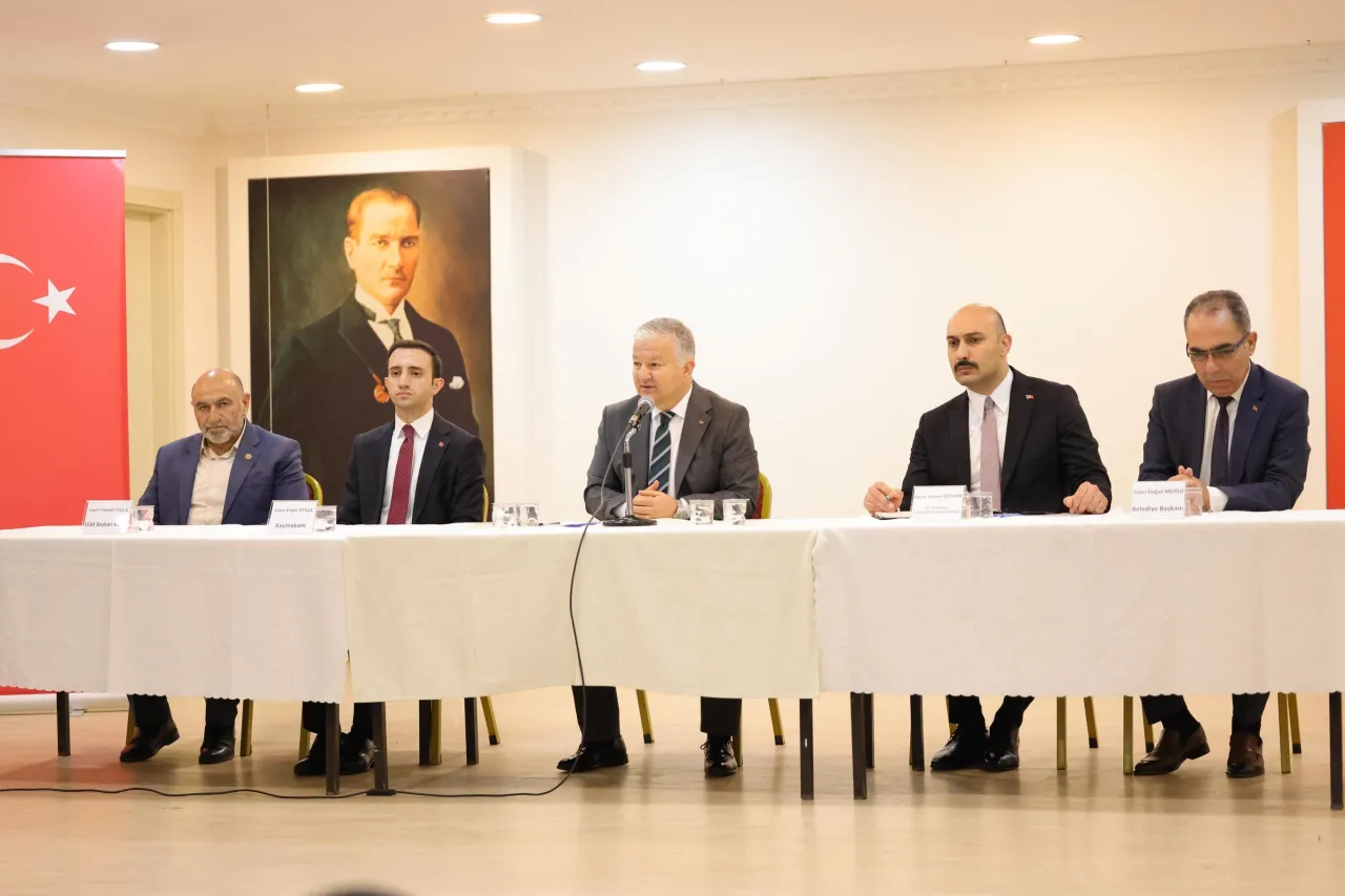 Aksaray Valisi Murat Duru Sarıyahşi'de Hemşehrilerle Buluştu