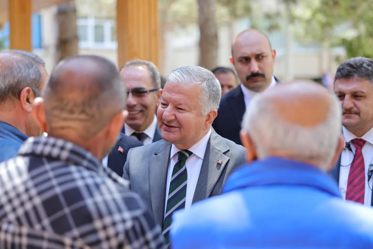 Aksaray Valisi Duru, Sarıyahşi'de Vatandaşlarla Buluştu
