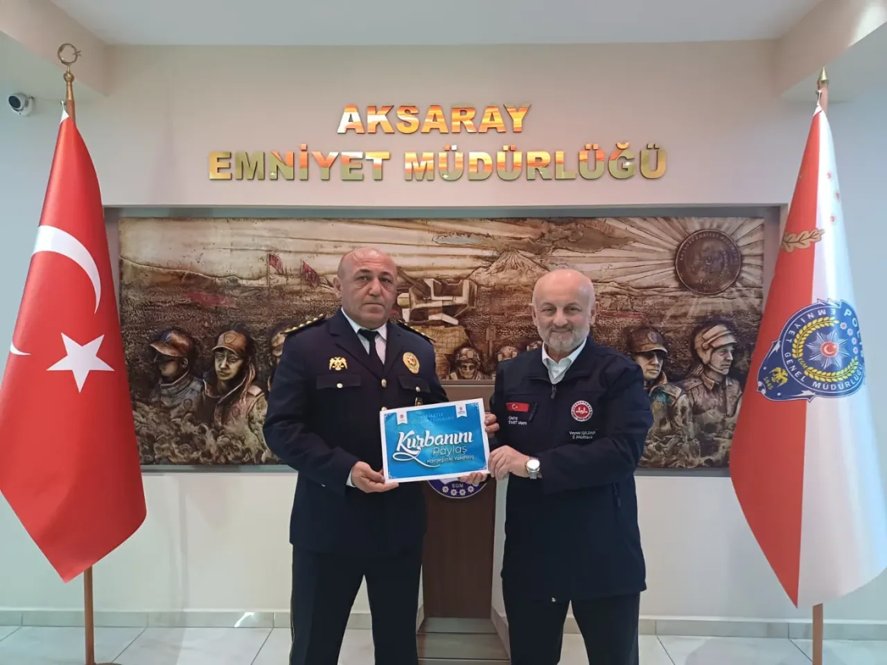 Aksaray Emniyet Müdürü Kurban Bağışını TDV'ye Emanet Etti