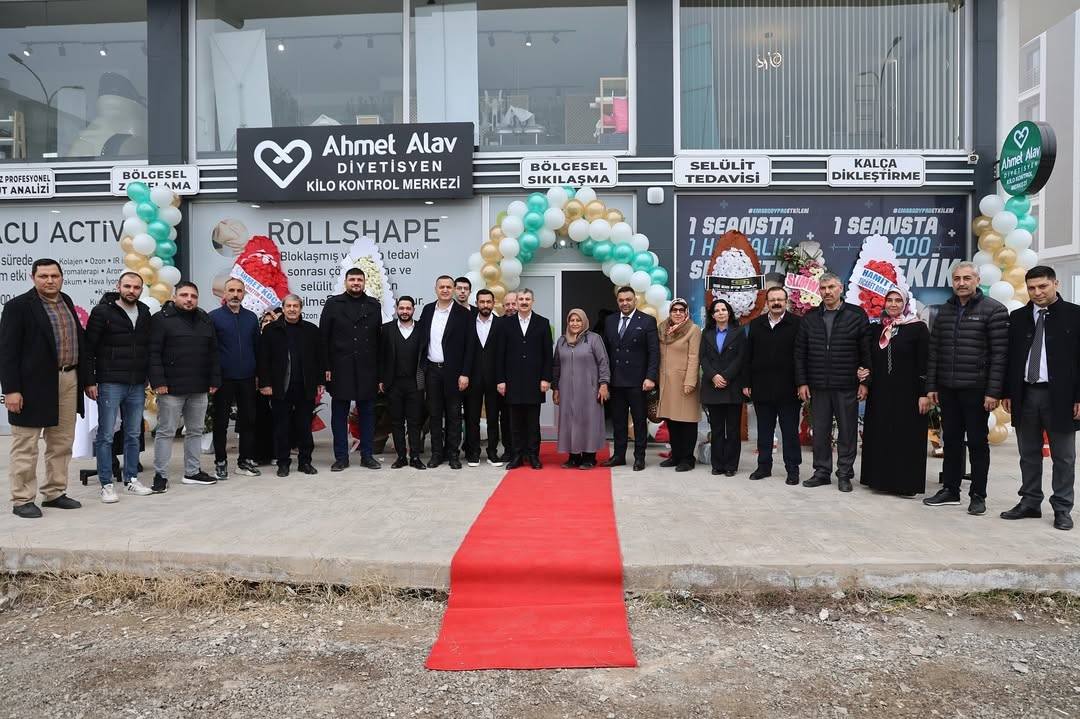 İYİ Parti Aksaray İl Başkanı ve Milletvekili, Diyetisyen Ahmet Alav'ın Kliniğinin Açılışına Katıldı