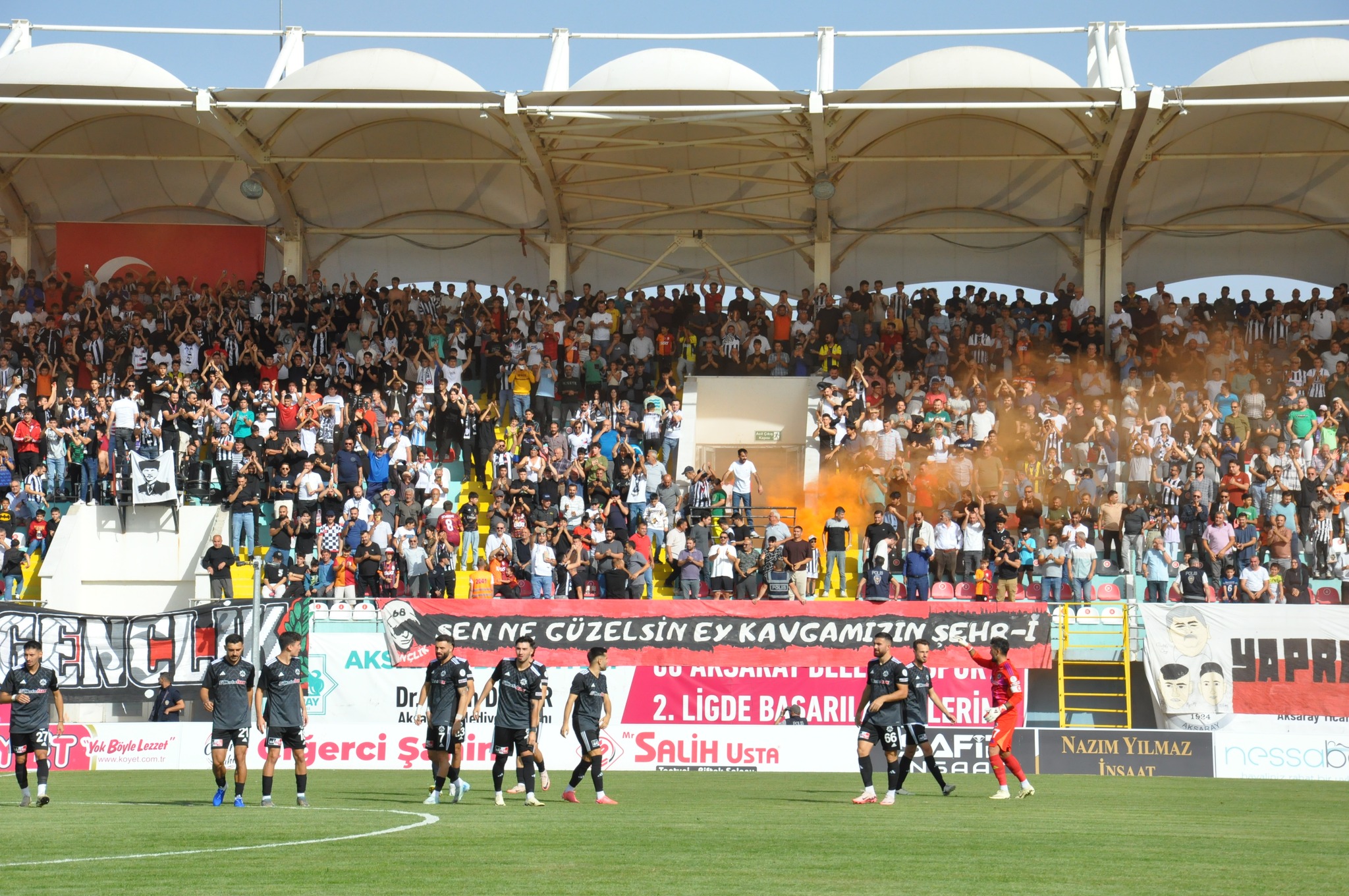 Aksarayspor Taraftarları Zafer İçin Kenetlendi