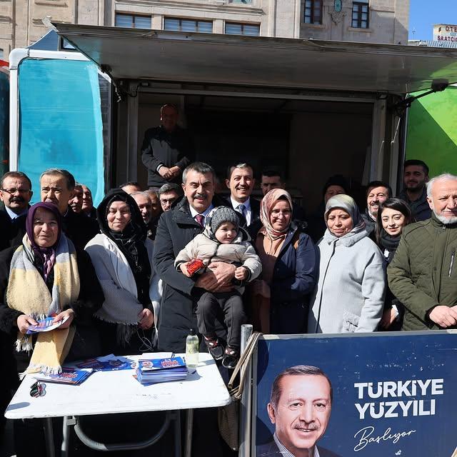 15 Temmuz Milli İrade Meydanı'nda AK Parti Standı Ziyareti