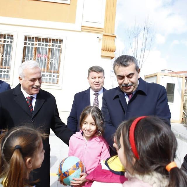 Milli Eğitim Bakanı Yusuf Tekin'den Aksaray'da Selçuk İlkokulu'na Ziyaret