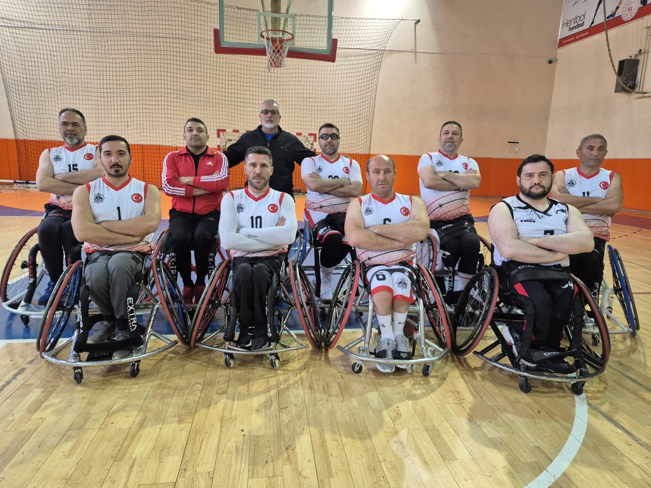 Aksaray Belediye Tekerlekli Sandalye Basketbol Takımı Çeyrek Finalde Avantaj Sağladı