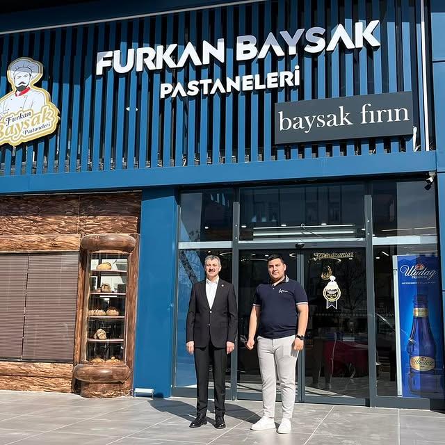 Aksaray Milletvekili Altınsoy, Yeni Açılan Pastaneyi Ziyaret Etti