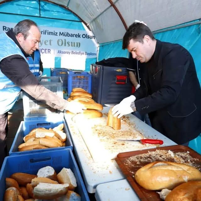 Aksaray'da Ramazan Sofraları Bereketle Başladı