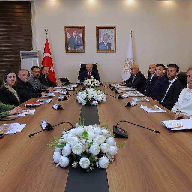 Aksaray Valisi Kumbuzoğlu, 