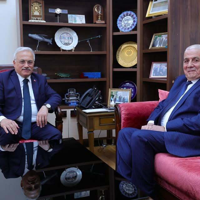Aksaray Valisi Kumbuzoğlu, İş İnsanı Abaklı'yı Makamında Ağırladı