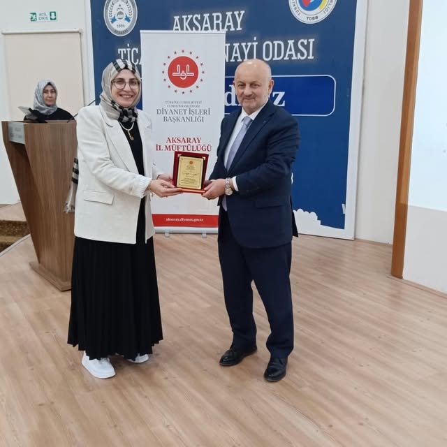 Aksaray'da Eğitimcilere Popüler Kültürün Etkileri Hakkında Bilgilendirici Seminer