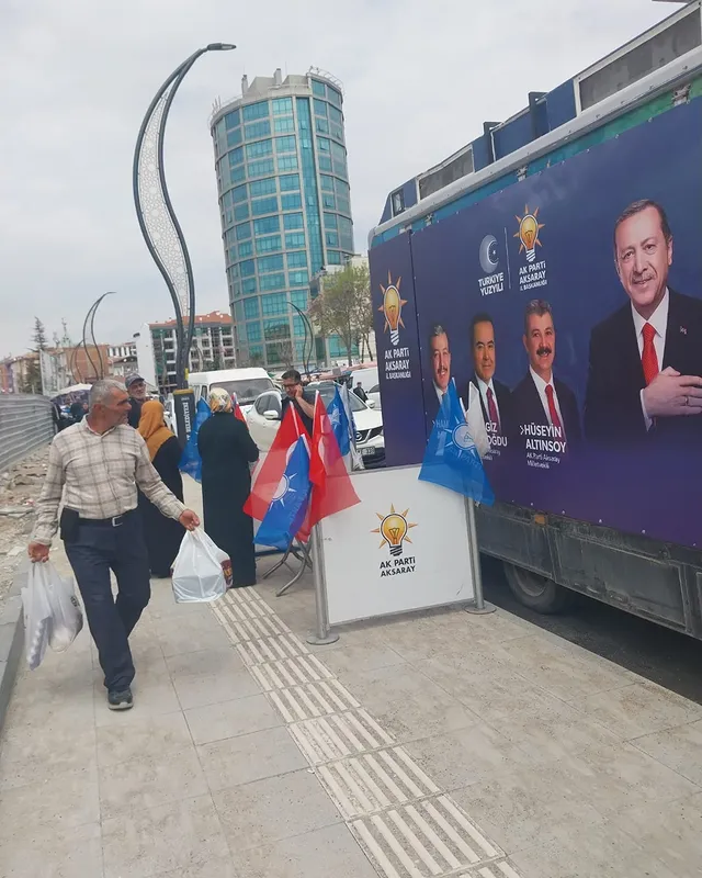 Aksaray AK Parti, Salı Pazarı'nda Üye Kayıt ve Tanıtım Çalışması Başlattı