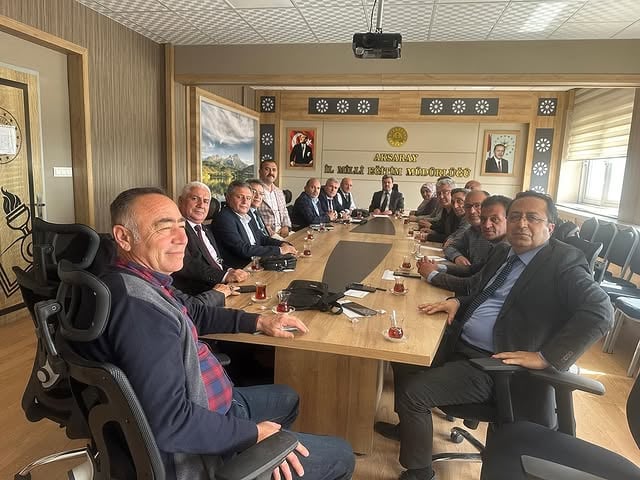 Aksaray'da Ortaöğretim Kurumları Müdürleri Toplantısı: Türkiye Yüzyılı Maarif Modeli Ele Alındı